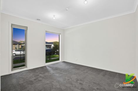 Property photo of 10 Henderson Drive Tarneit VIC 3029