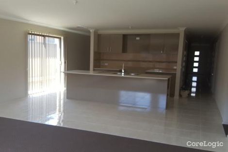 Property photo of 13 Genevieve Circuit Cranbourne East VIC 3977
