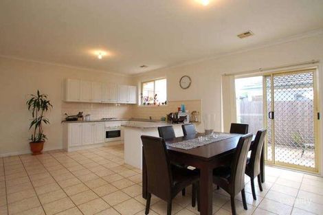 Property photo of 3 Chifley Avenue Glenroy VIC 3046