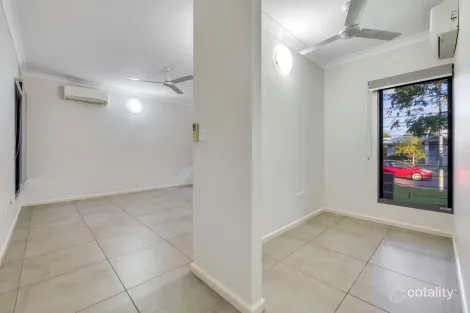 Property photo of 13 Schneider Street Muirhead NT 0810