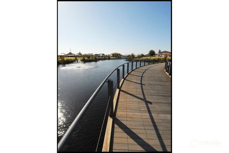 Property photo of 5 Janz Pass Canning Vale WA 6155