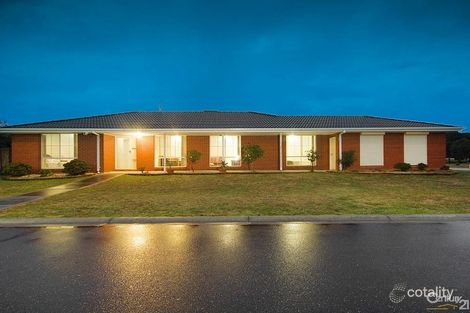 21 Jaye Pl, Cranbourne West, VIC 3977