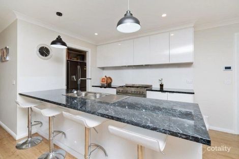 Property photo of 11 Muttama Parade Gobbagombalin NSW 2650