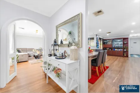 Property photo of 5 Glencairn Way Parkwood WA 6147