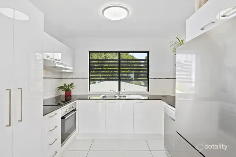 Property photo of 9/31 Middle Street Labrador QLD 4215