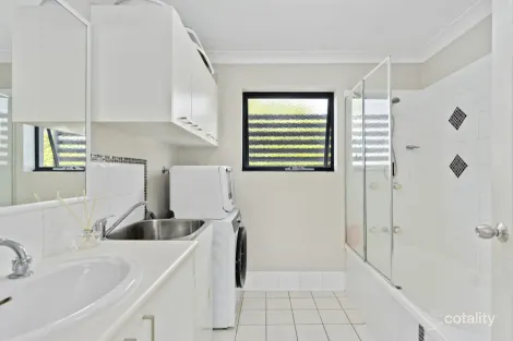 Property photo of 9/31 Middle Street Labrador QLD 4215