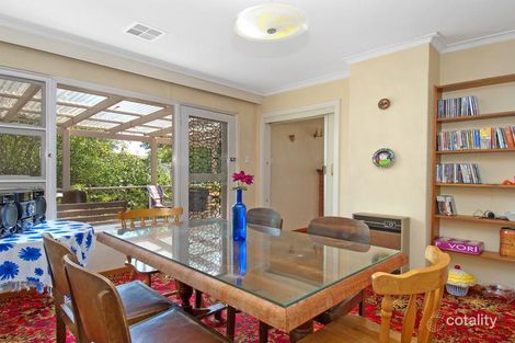 Property photo of 98 Jervois Street Deakin ACT 2600