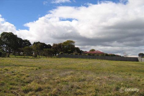 56 Robb Dr, Romsey, VIC 3434