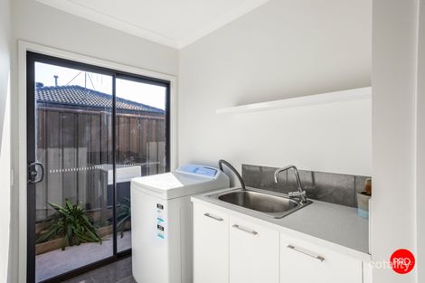 69 Buckland St, White Hills, VIC 3550