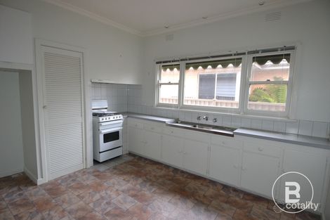 Property photo of 31 Hastings Street Wendouree VIC 3355