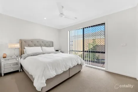 Property photo of 15 Hinkler Crescent Brookfield VIC 3338