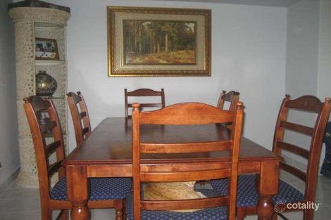 Property photo of 21 Baxter Close Huntingdale WA 6110