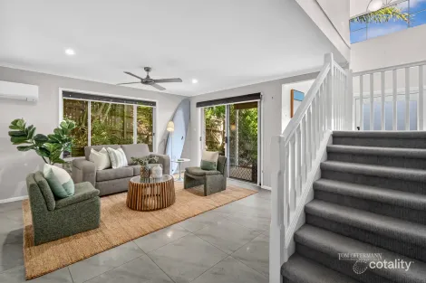 Property photo of 4 Driftwood Drive Castaways Beach QLD 4567