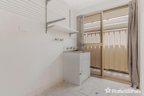 10/98 Simpson Ave, Rockingham, WA 6168