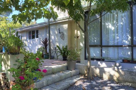 Property photo of 3 Magee Place Mount Helena WA 6082