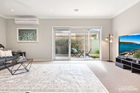 Property photo of 76 Dusseldorp Avenue Pakenham VIC 3810