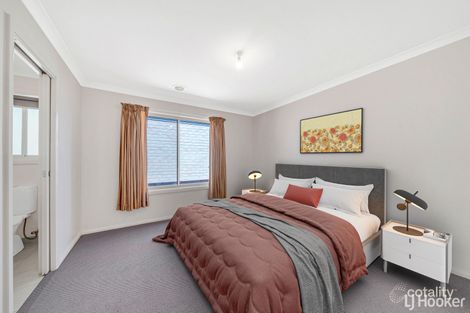 Property photo of 80 Barleygrass Crescent Brookfield VIC 3338