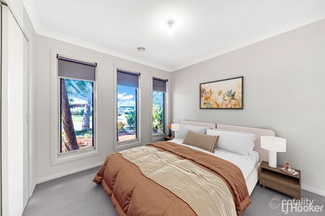 Property photo of 80 Barleygrass Crescent Brookfield VIC 3338