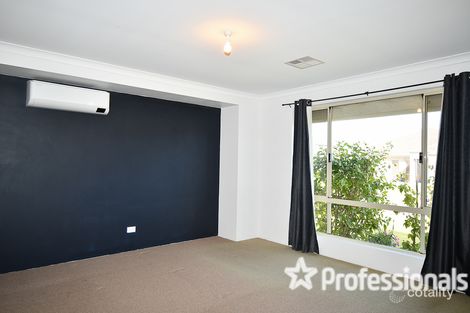 Property photo of 32 Albina Chase Lakelands WA 6180