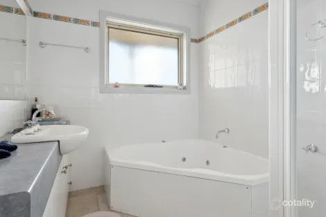 Property photo of 100 Skeggs Avenue White Beach TAS 7184