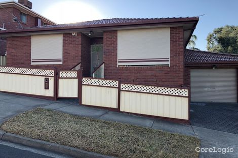 Property photo of 2/52 Montpellier Drive Avondale Heights VIC 3034