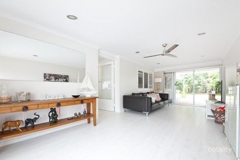 Property photo of 59 Bordeaux Parade Mermaid Waters QLD 4218