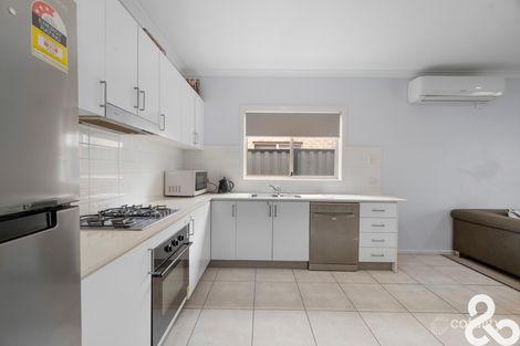 Property photo of 3/26 Ryrie Grove Wollert VIC 3750