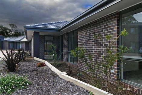 Property photo of 1/2 One Chain Road Somerville VIC 3912