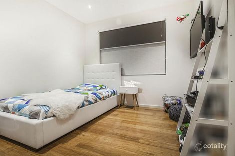 Property photo of 15 Clopton Rise Craigieburn VIC 3064