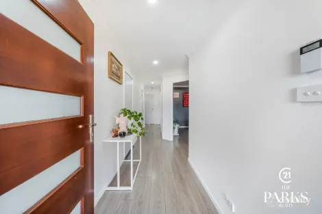 Property photo of 9 Tuross Close Prestons NSW 2170