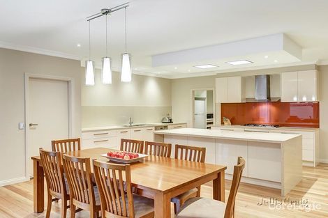 Property photo of 58 Ashwood Drive Ashwood VIC 3147