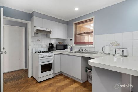 Property photo of 16 Silver Avenue Frankston North VIC 3200