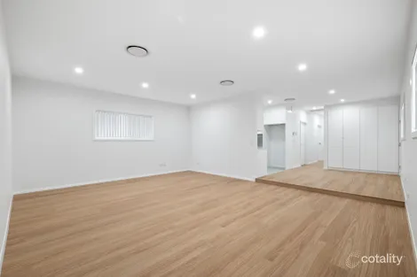 20a Parkland Ave, Macquarie Fields, NSW 2564