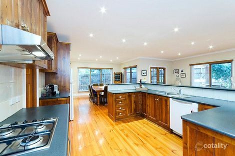 Property photo of 32 Kyeema Avenue Highton VIC 3216