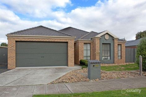 13 Harford Cl, Lynbrook, VIC 3975