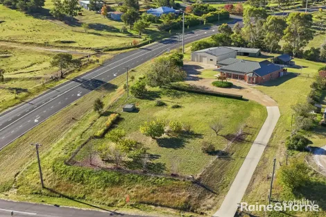 Property photo of 6 McLennan Close Robin Hill NSW 2795
