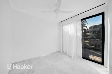 Property photo of 35 Reflection Boulevard Jindalee WA 6036