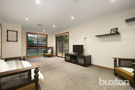 Property photo of 9 Colin Court Dingley Village VIC 3172