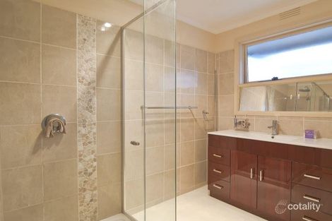 Property photo of 18 Nicholas Street Keysborough VIC 3173