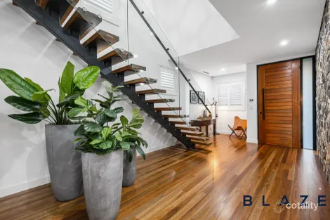 Property photo of 10 Rocco Place Green Valley NSW 2168