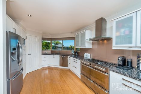 Property photo of 11 Wesbank Vista Ocean Reef WA 6027