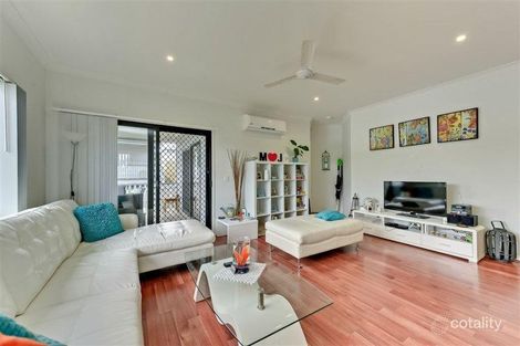 Property photo of 6 Laguna Crescent Springfield Lakes QLD 4300