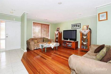 Property photo of 8 Foxton Place Roxburgh Park VIC 3064