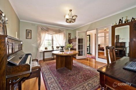 Property photo of 5 Susan Street Eltham VIC 3095