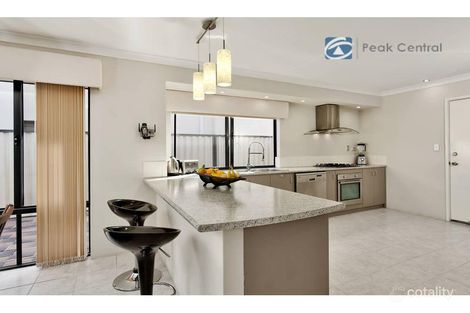 Property photo of 8 Giverny Gardens Aubin Grove WA 6164