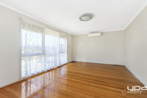 Property photo of 27 Corunna Avenue St Albans VIC 3021