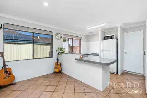 Property photo of 50 Elliot Road Hocking WA 6065