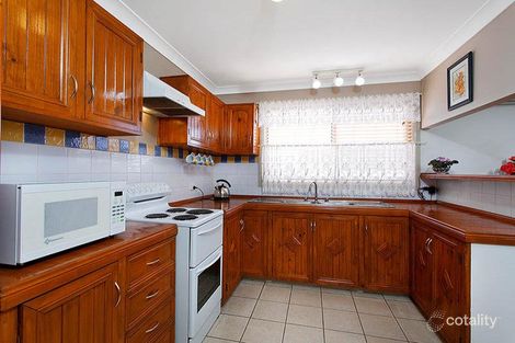Property photo of 2/106 The Boulevarde Oak Flats NSW 2529