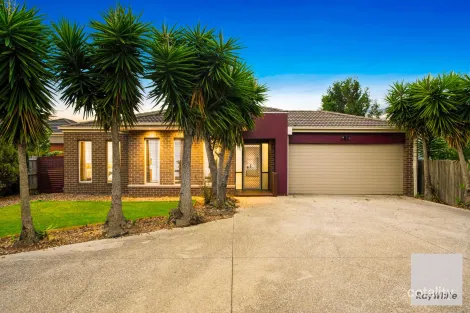 Property photo of 13 Nauru Court Taylors Hill VIC 3037