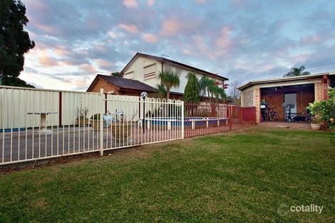 Property photo of 37 Horseshoe Circuit St Clair NSW 2759